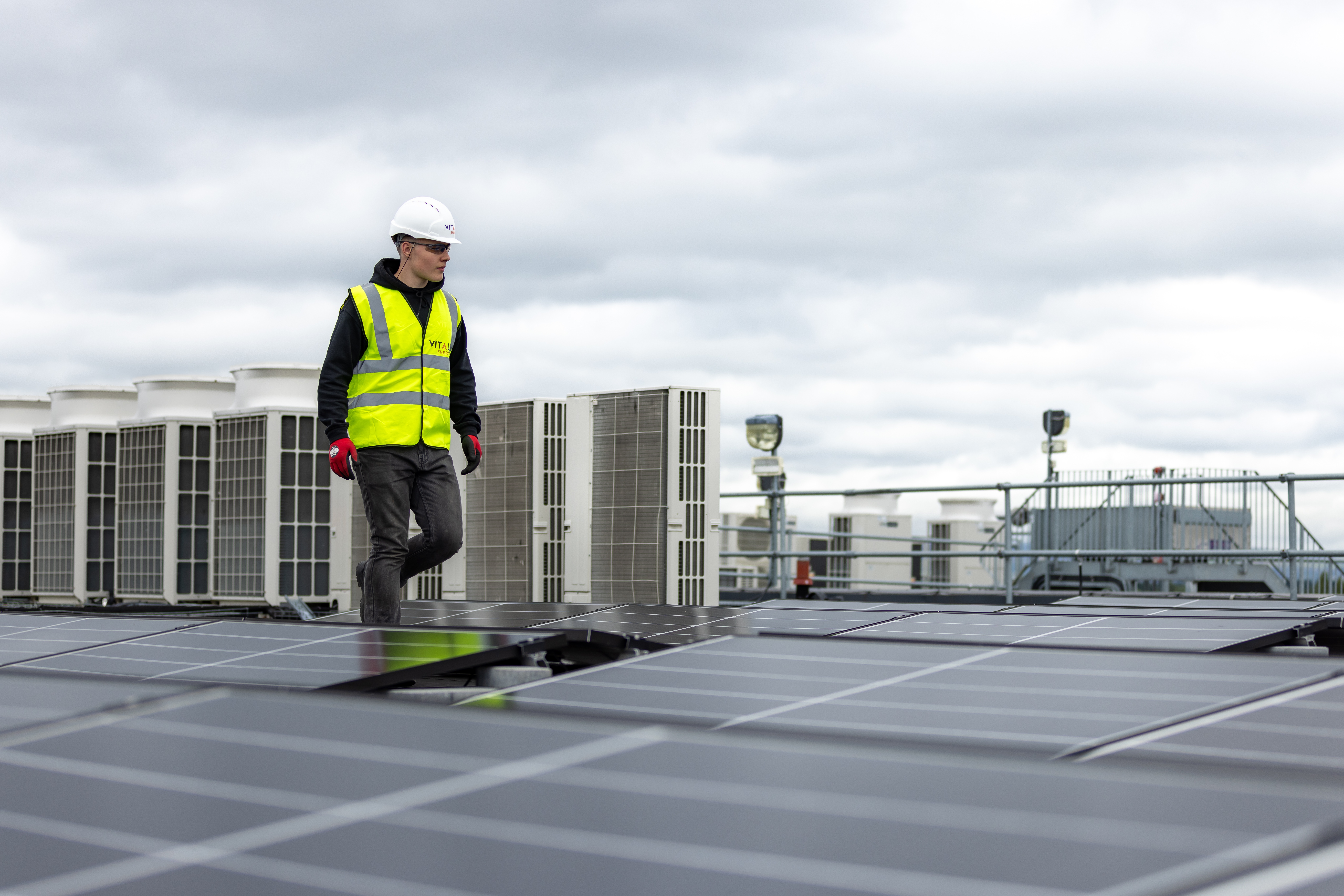 this is engineering solar 8499878
